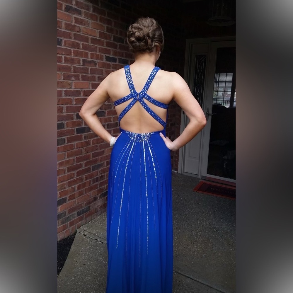 Prom dress - Picture 4 of 4